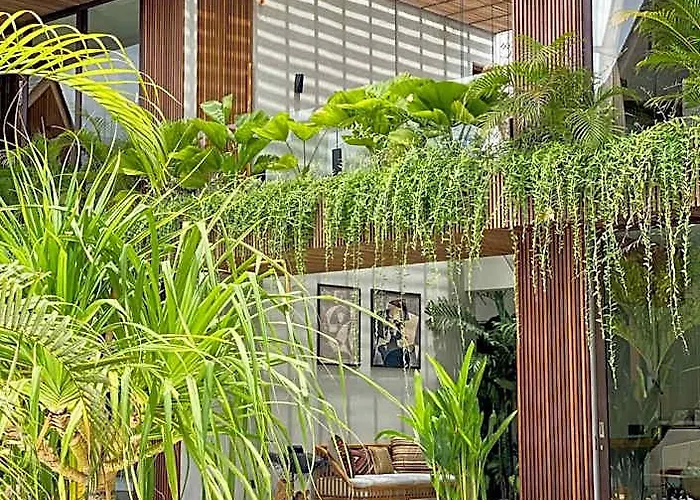 リゾート Beyond Bayou スミニャック